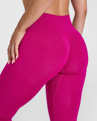 Effortless Seamless Leggings with White Logo | Fuchsia