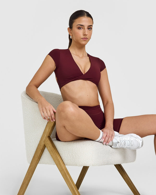 Unified Twist Front Short Sleeve Crop Top | Rosewood