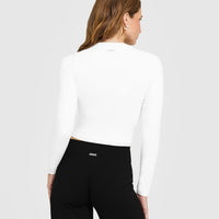 SoftMotion™ Long Sleeve Mid Top | White