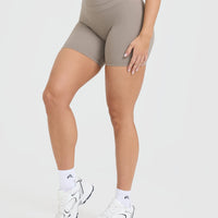 Unified High Waisted Shorts 6" | Minky