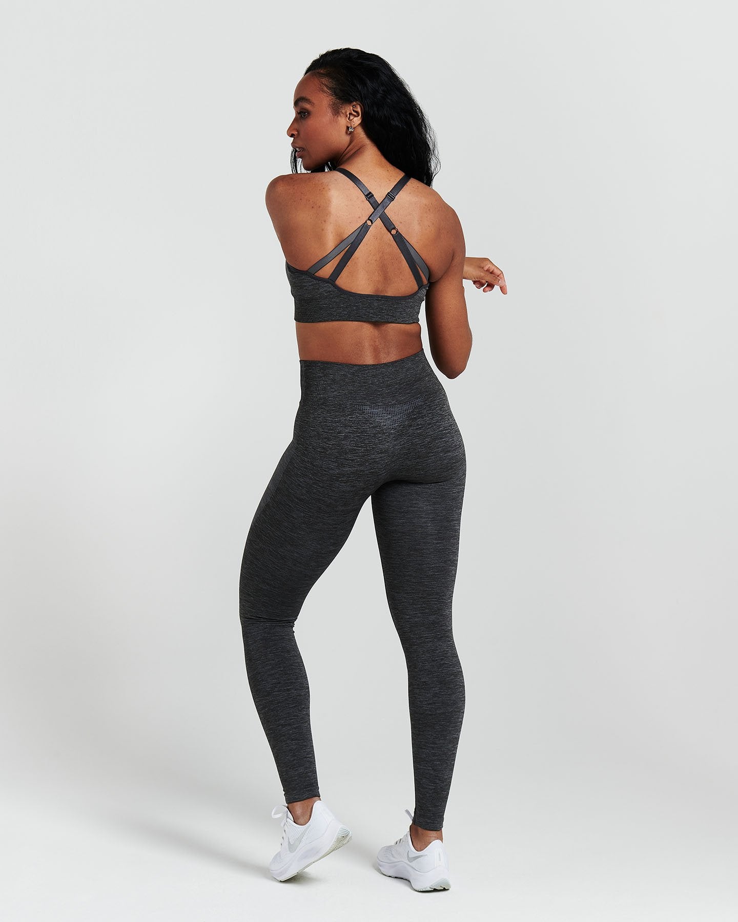 Classic Seamless Sports Bra | Coal Marl