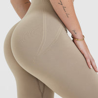 Effortless Seamless Leggings with White Logo | Washed Sandstone