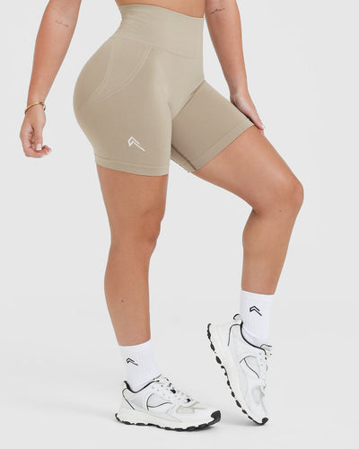 Effortless Seamless Shorts with White Logo | Washed Sandstone