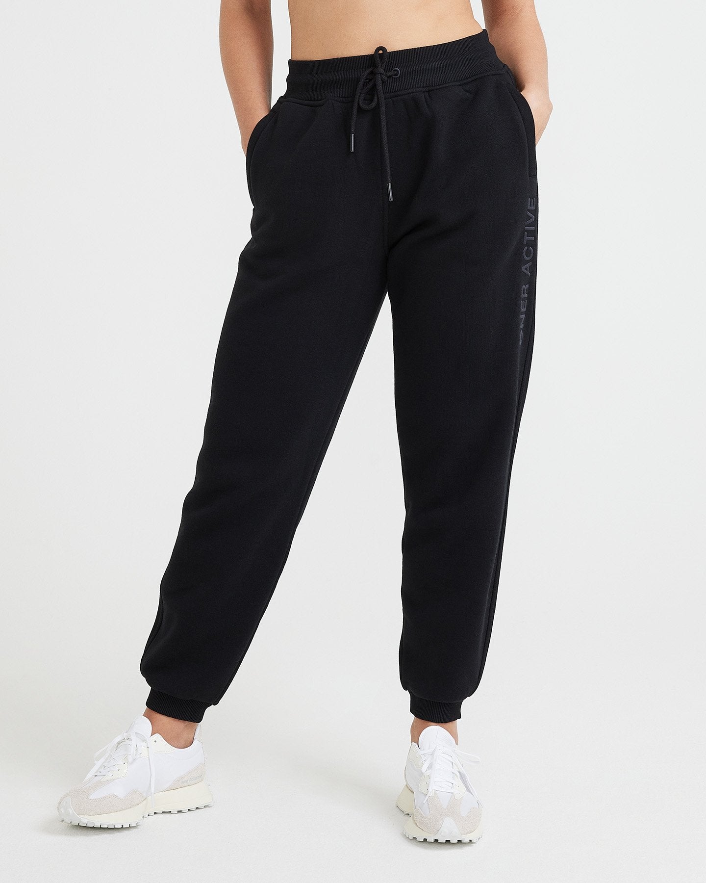 Classic Lounge Jogger | Black