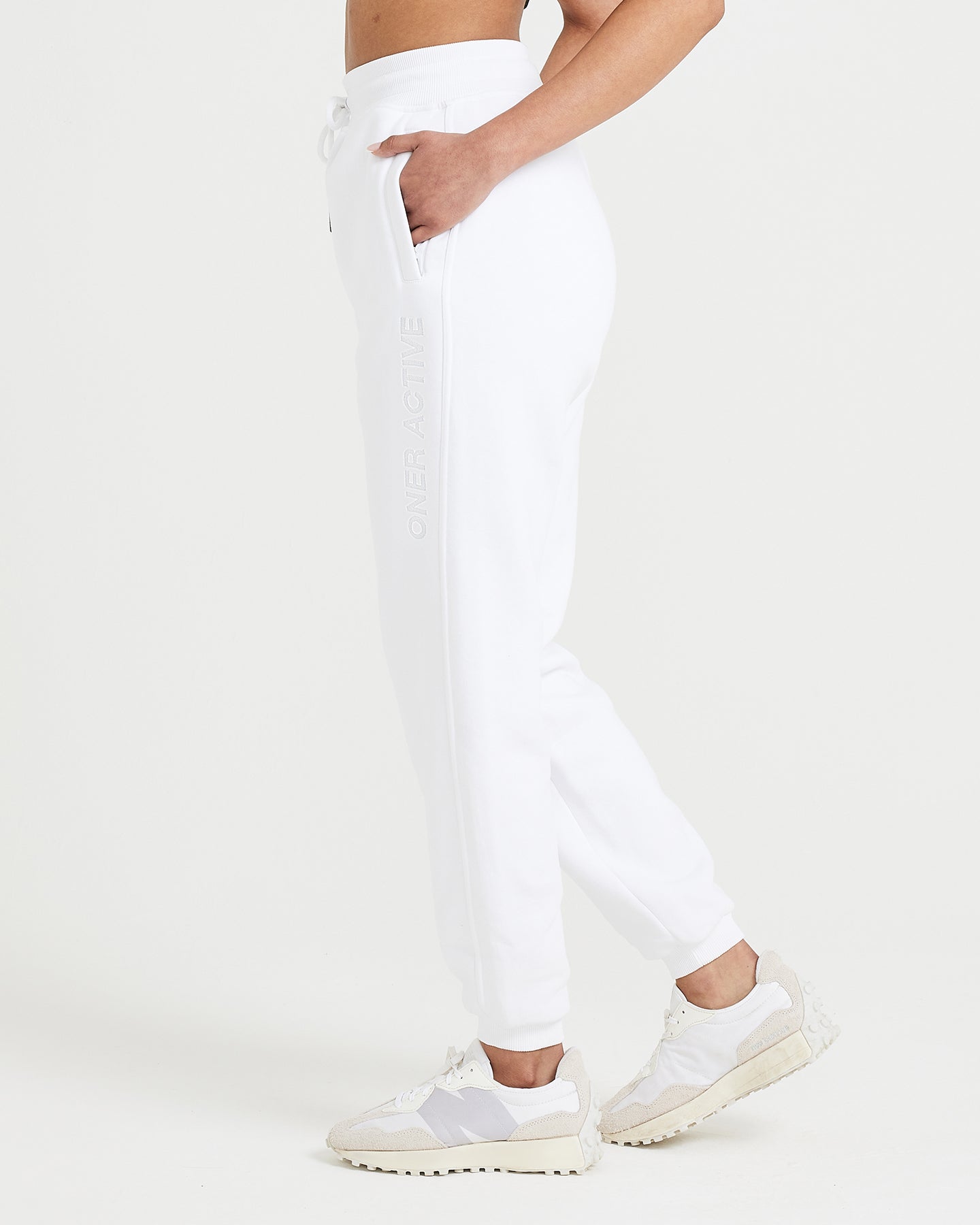 Classic Lounge Joggers | White