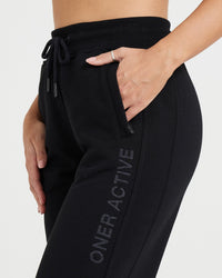 Classic Lounge Straight Leg Joggers | Black