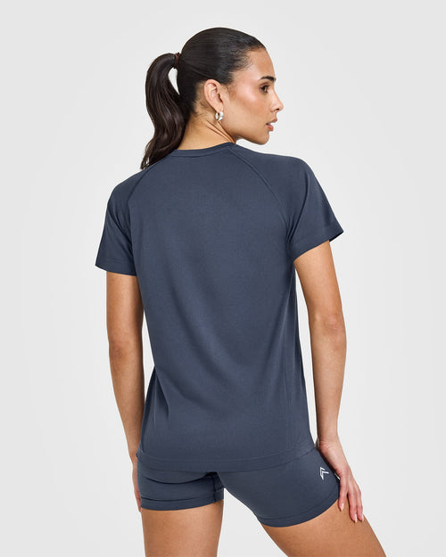 Go To Seamless Loose Top | True Blue