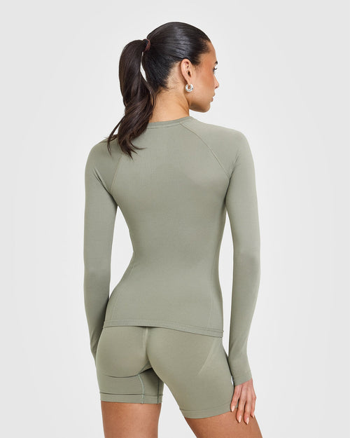Go To Seamless Fitted Long Sleeve Top | Soft Sage Green