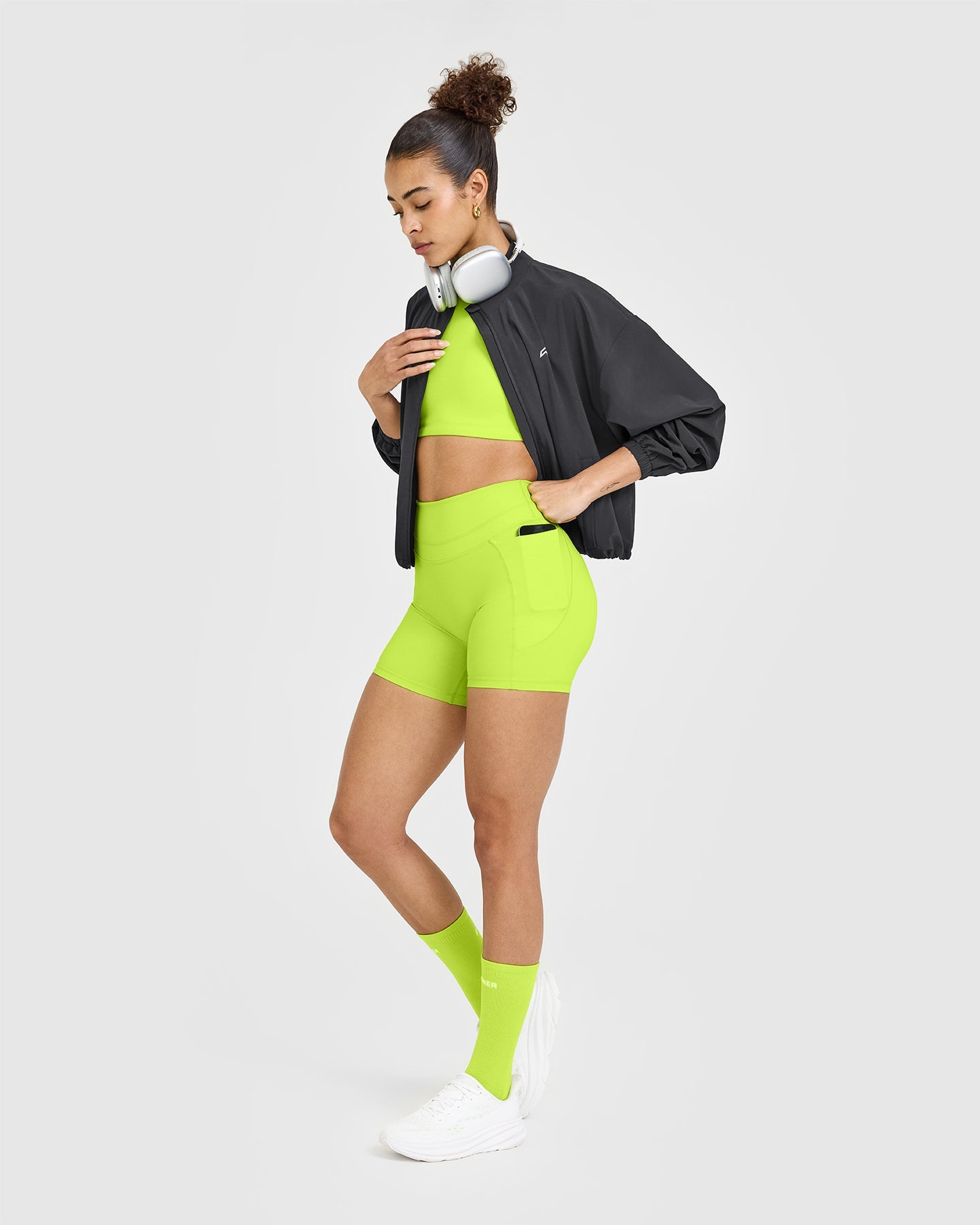 UnifiedMove™ High Waisted Pocket Shorts 6" | Charged Lime Green