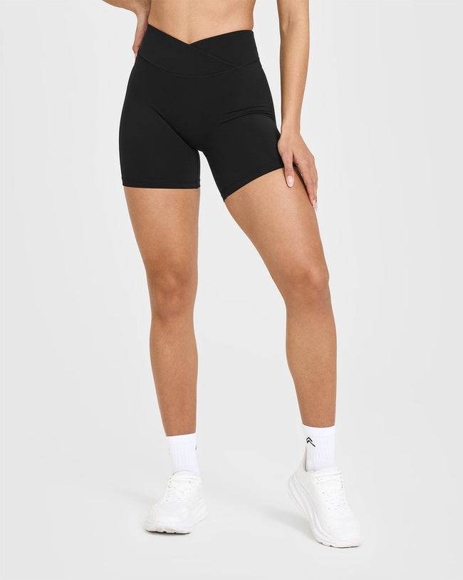 UnifiedMove™ Wrap Shorts 6" | Black