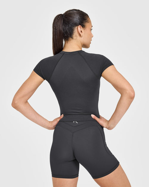 Go To Seamless Fitted Mid Top | Coal