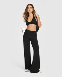 SoftMotion™ Minimal Halter Neck Bralette | Black