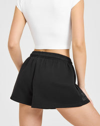 Foundations Oversized Oner 25 Shorts | Black