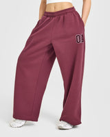 Foundations Oversized Oner 25 Straight Leg Joggers | Burnt Maroon