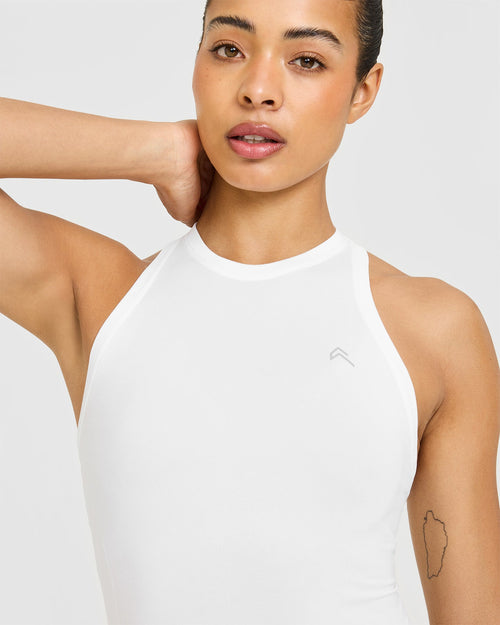 Go To Seamless Fitted Vest | White