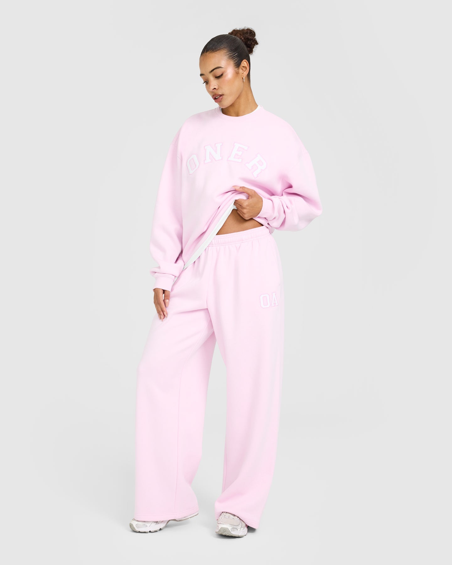 Foundations Oversized Oner Girlfriend Straight Leg Joggers | Chalk Pink