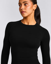 Oner Seamless Fitted Long Sleeve Regular Top | Soft Black
