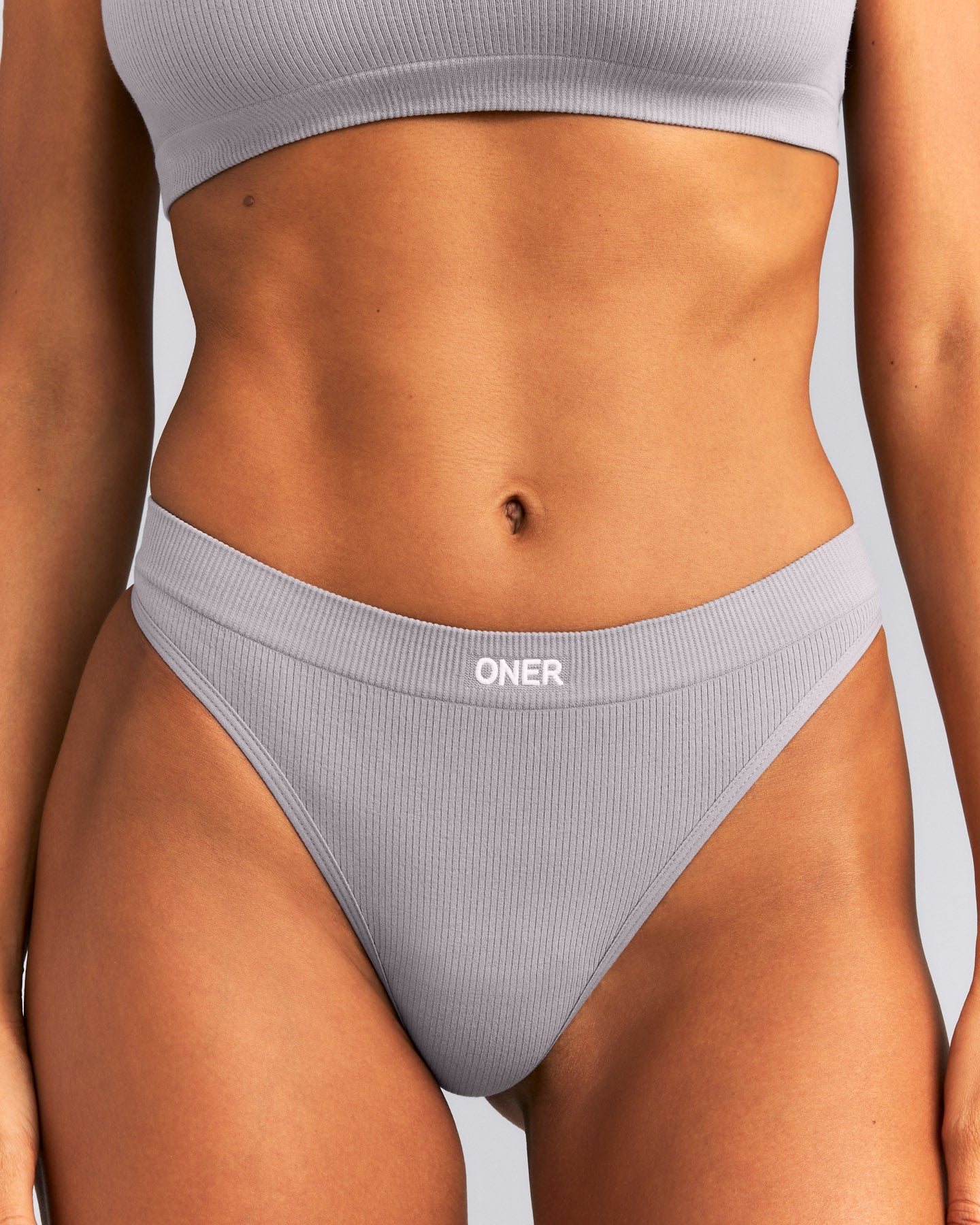 Seamless Thong | Warm Zinc Gray