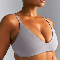 SoftMotion™ Strappy Scoop Bralette | Zinc Gray