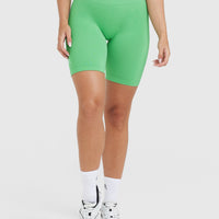 EffortlessLift™ Seamless Cycling Shorts with White Logo | Jade