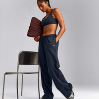 EffortlessLift™ Square Neck Sports Bra with Gray Logo | True Blue