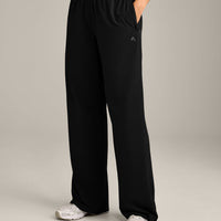 AirMove™ Straight Leg Pants with Reflective Logo | Black