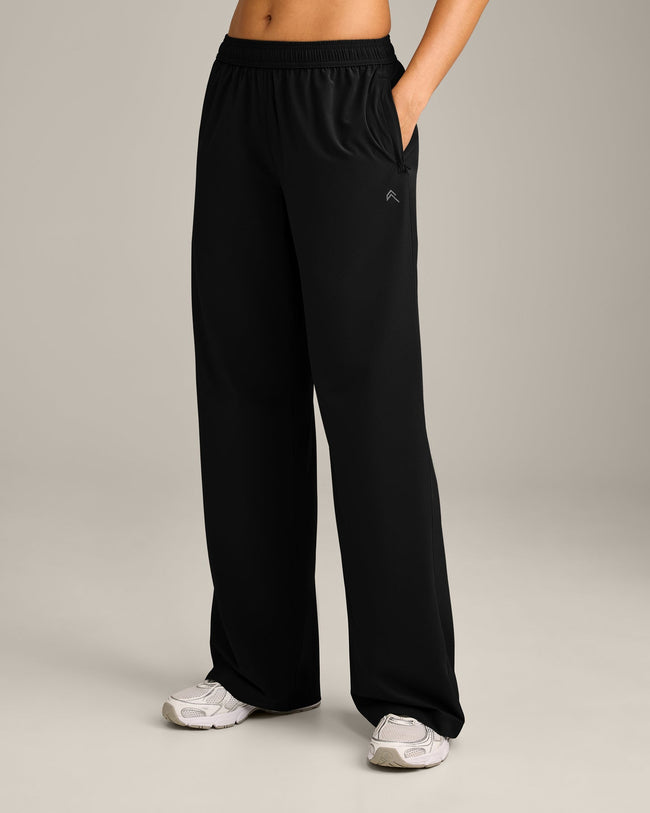 AirMove™ Straight Leg Pants with Reflective Logo | Black