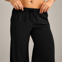 AirMove™ Straight Leg Pants with Reflective Logo | Black