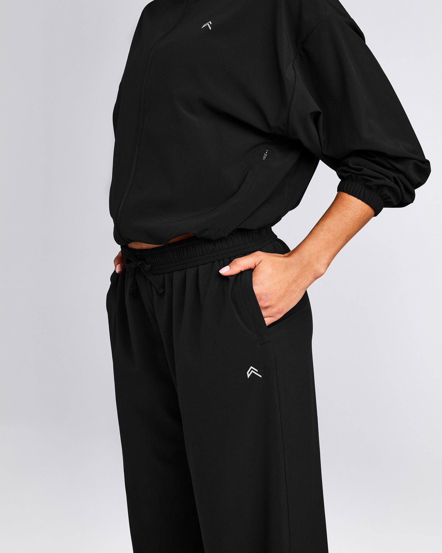 AirMove™ Straight Leg Pants New Branding | Black