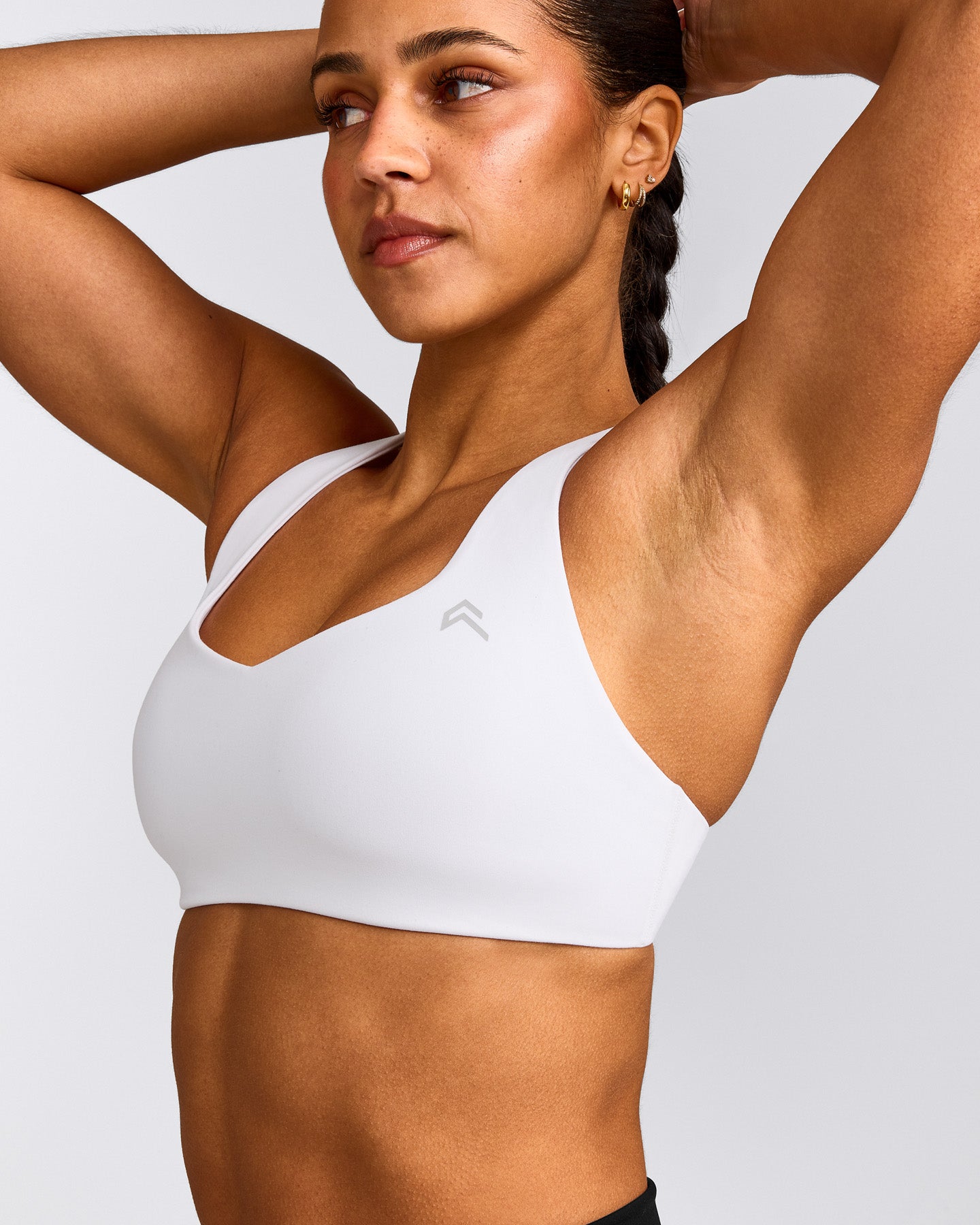 EasyLift™ Cross Back Sports Bra | White