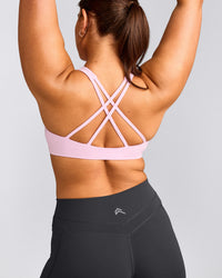 EasyLift™ High Neck Sports Bra with Grey Logo | Chalk Pink