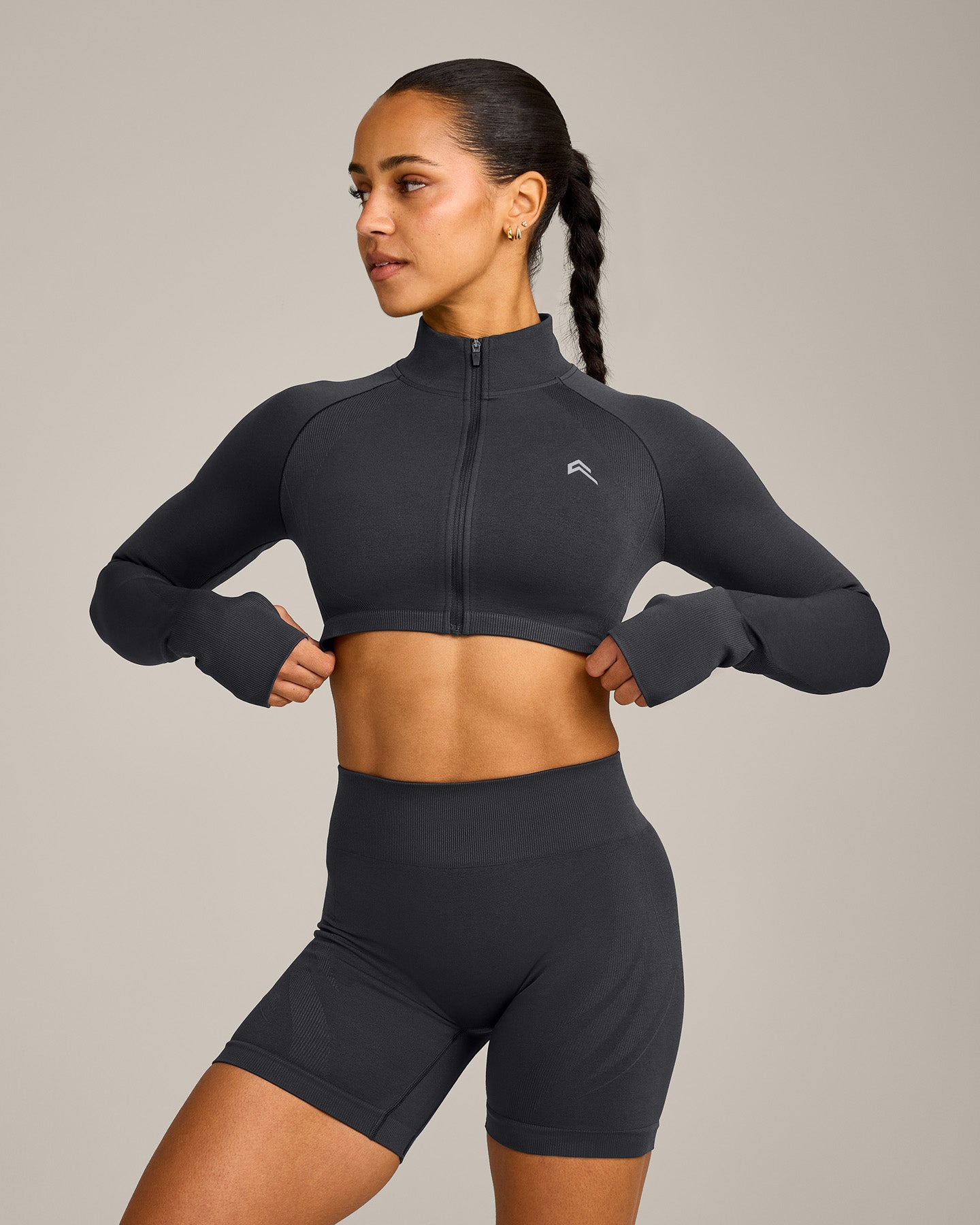 EnhanceLift™ Seamless Crop Jacket with Grey Logo | Coal