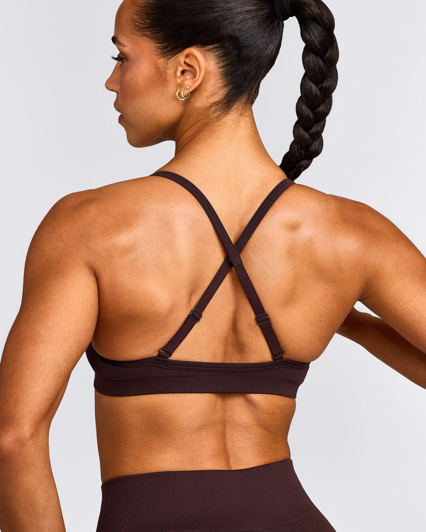 EnhanceLift™ Seamless Strappy Sports Bra with Grey Logo | Plum Brown
