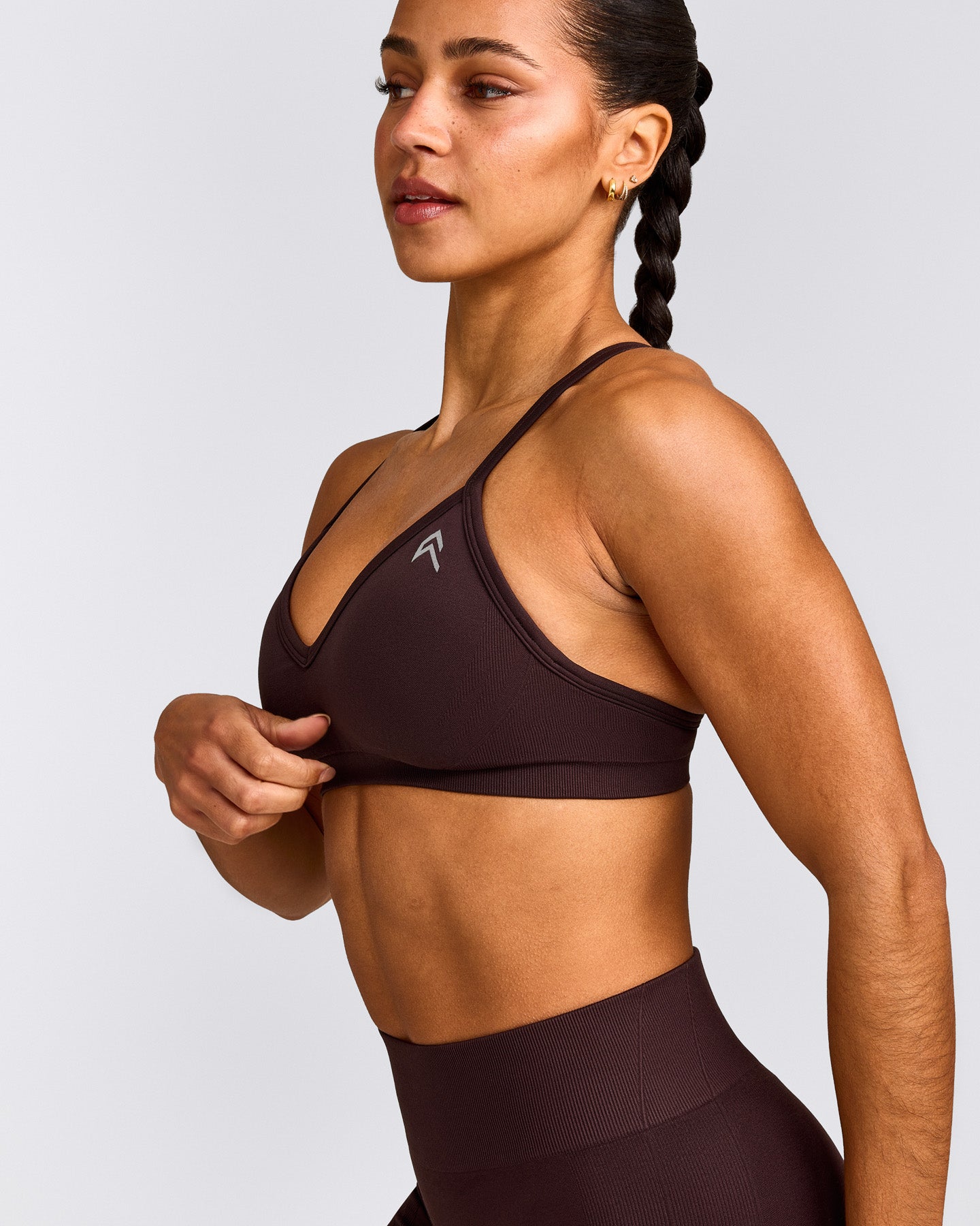 EnhanceLift™ Seamless Strappy Sports Bra with Grey Logo | Plum Brown