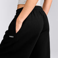 Foundations Cosy Oversized Joggers | Black