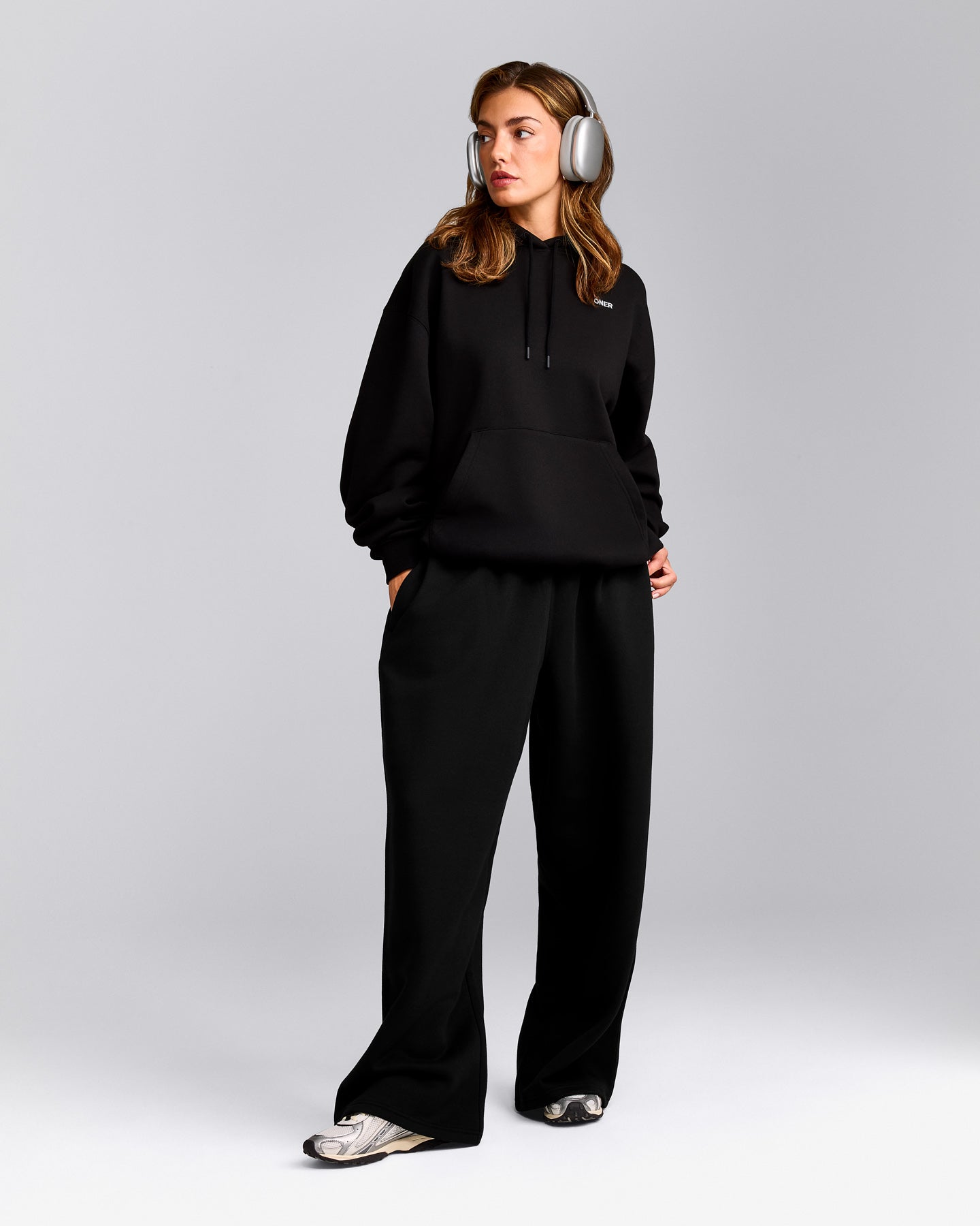 Foundations Cosy Oversized Straight Leg Joggers | Black