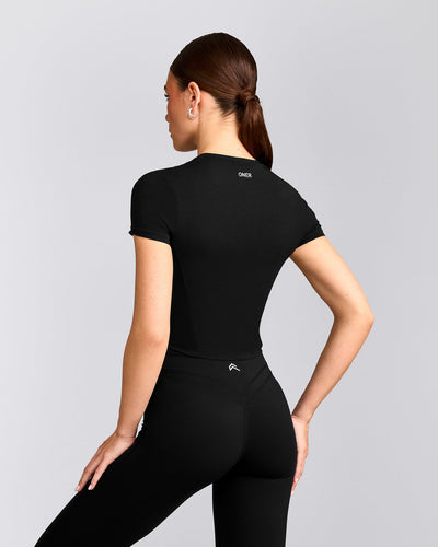 Mellow™ Motion Crew Neck Mid Top | Black