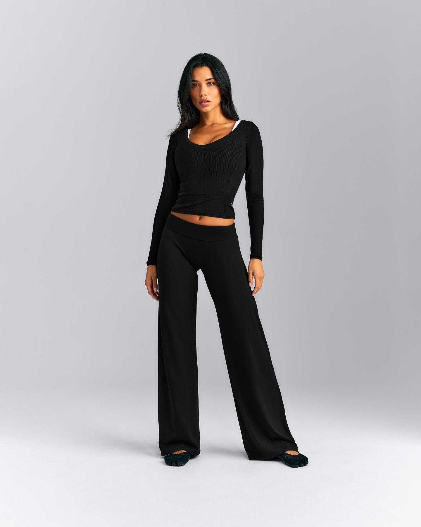 Mellow™ Rib V Neck Mid Long Sleeve Top | Black