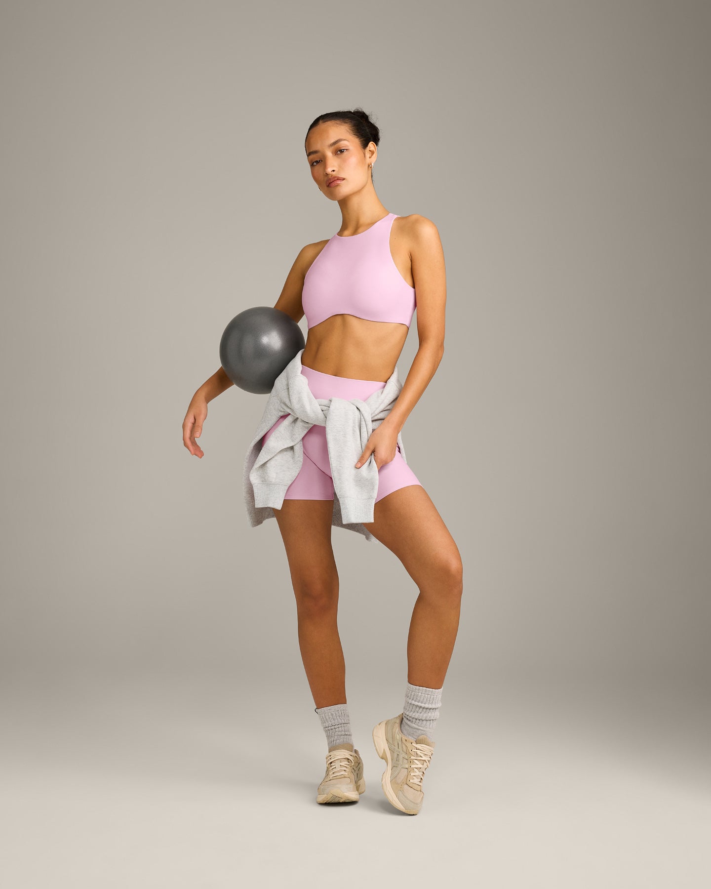 SoftMotion™ High Neck Sports Bra with Grey Logo | Chalk Pink