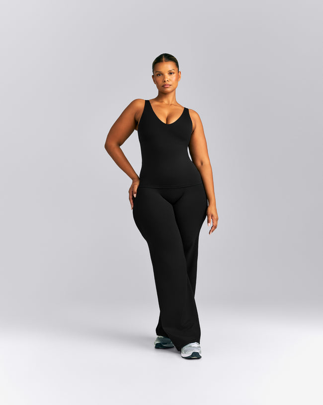 SoftMotion™ Scoop Neck Tank Top | Black