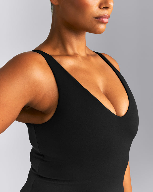 SoftMotion™ Scoop Neck Tank Top | Black