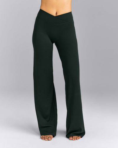 SoftMotion™ Wrap Straight Leg Pants | Emerald Noir