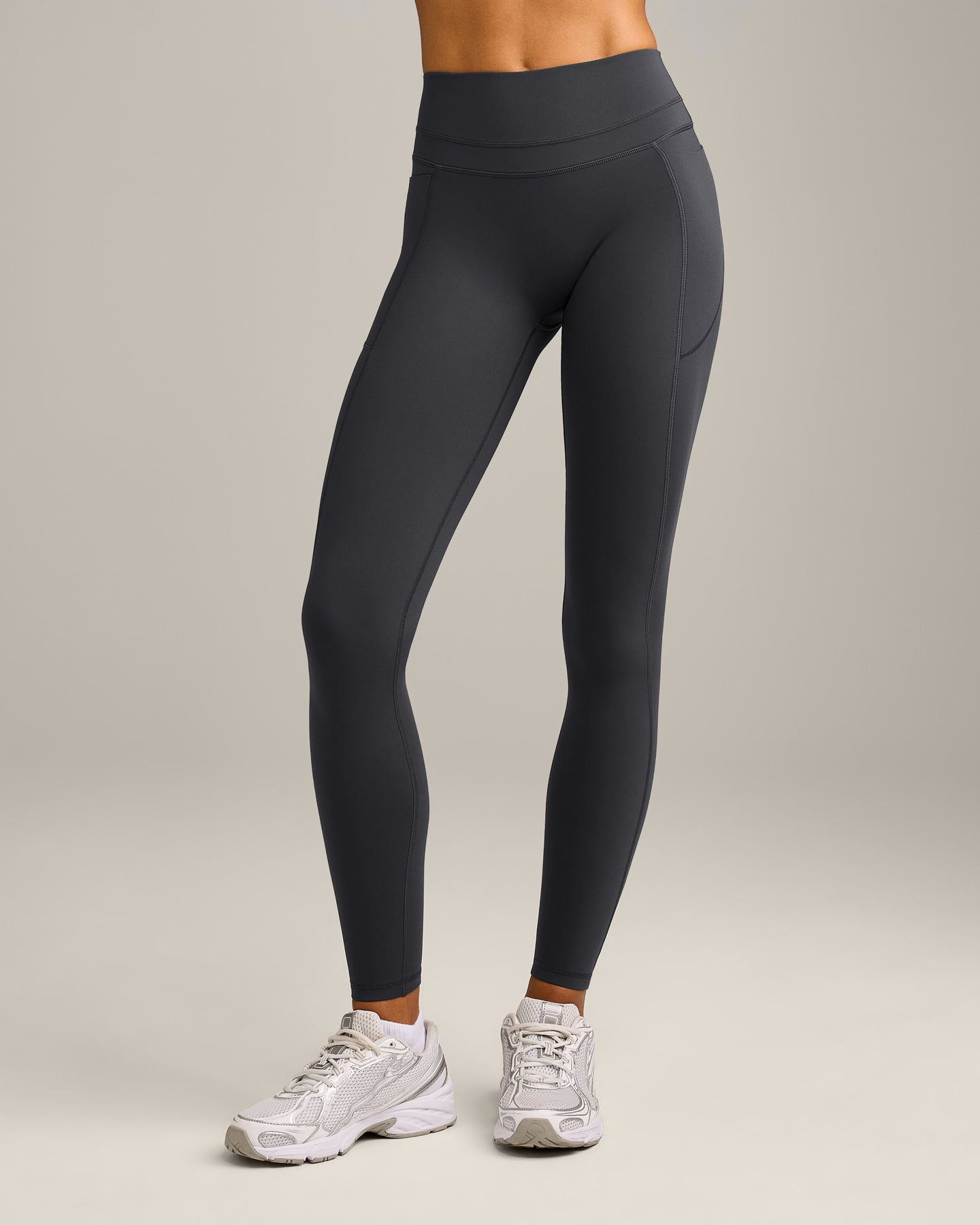 UnifiedMove High Waisted Pocket Leggings with Reflective Logo | Coal
