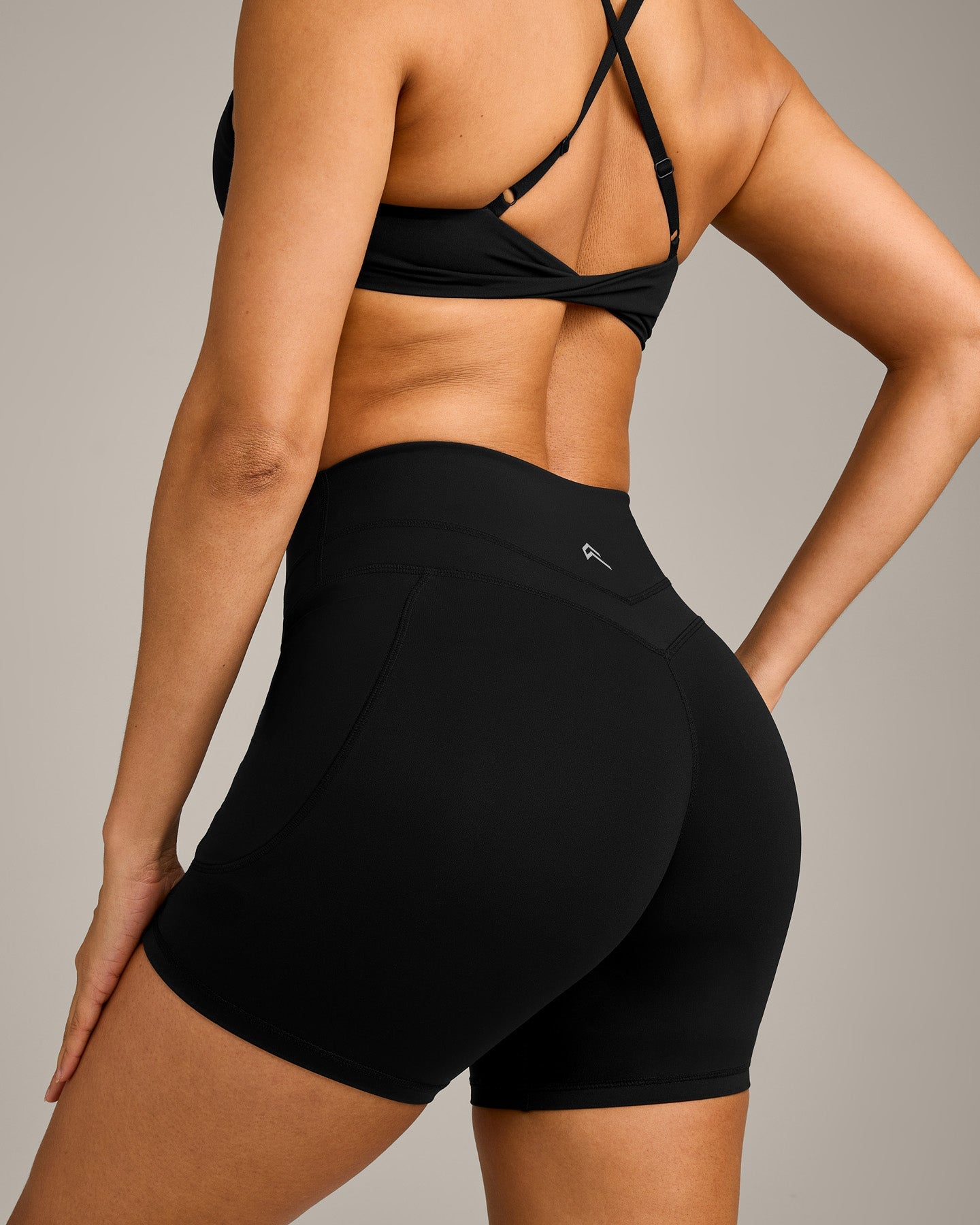 UnifiedMove High Waisted Pocket Shorts 6" with Reflective Logo | Black