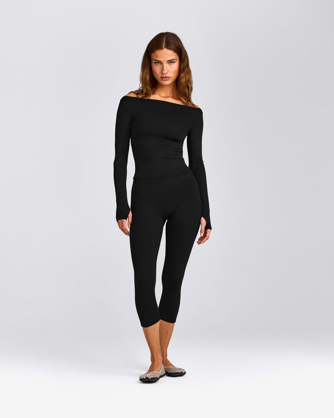 FormeSoft™ Fitted Off-The-Shoulder Long Sleeve Top | Black
