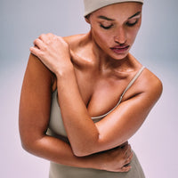 SoftMotion™ Strappy All in One with White Logo | Warm Sand