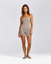 SoftMotion™ Strappy All in One with White Logo | Warm Sand
