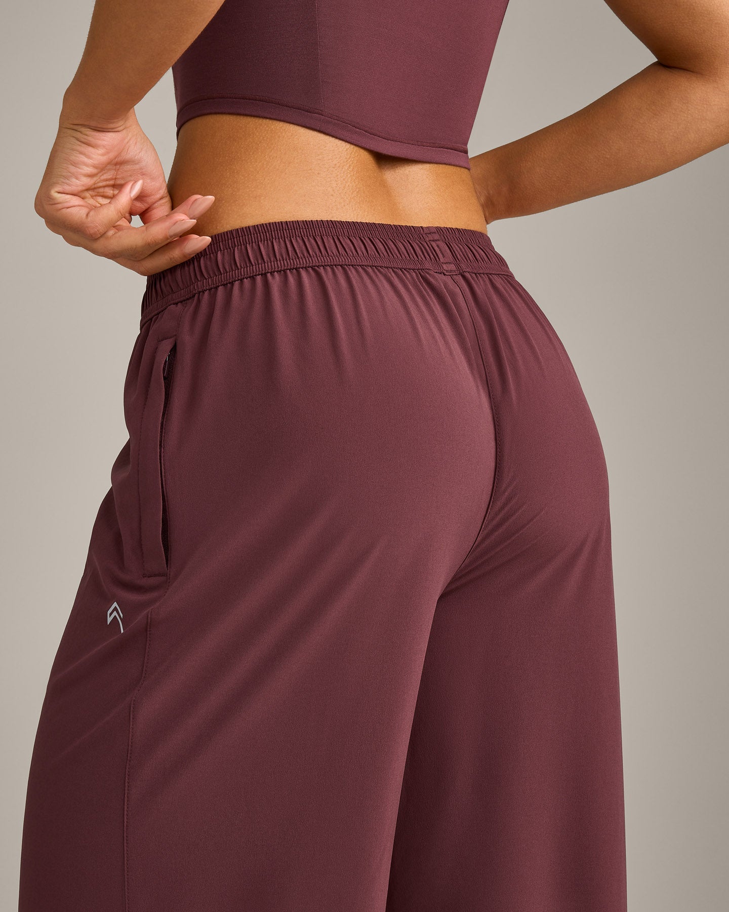 AirMove™ Straight Leg Joggers | Velvet Mocha