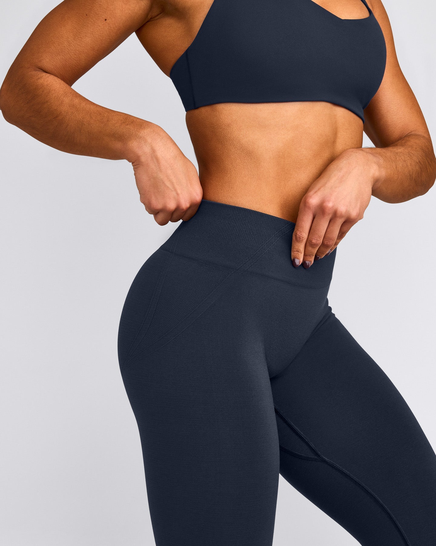 EffortlessLift™ Seamless Mid Rise Leggings with Grey Logo | True Blue