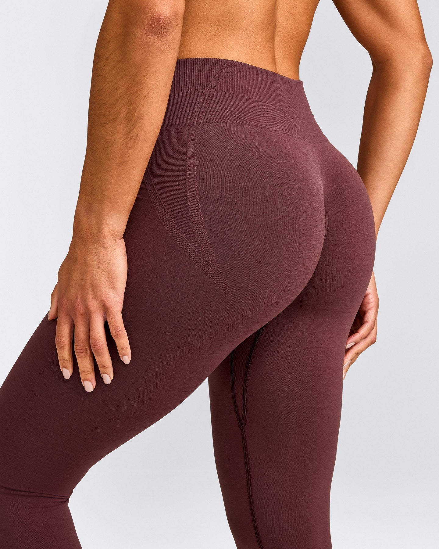 EffortlessLift™ Seamless Mid Rise Leggings with Grey Logo | Velvet Mocha